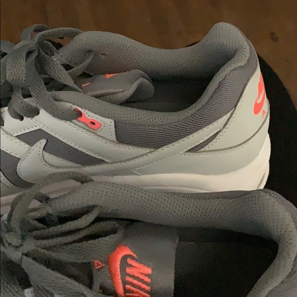 Nike AirMax - Picture 3 of 3